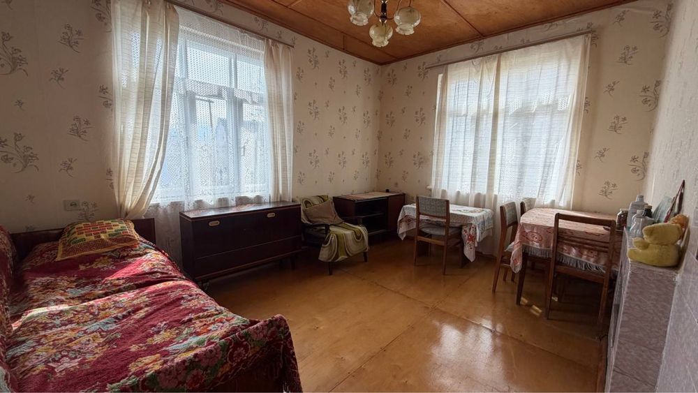 Оренда дачного будинку 15 км від Рівного Садові ділянки