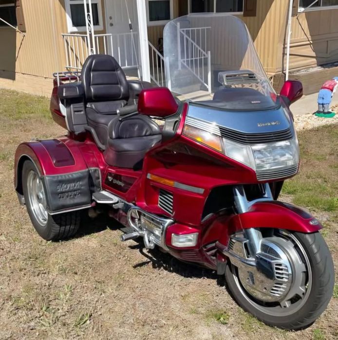 Honda GL Trajka / Trike Honda Goldwing 1500 kat B prawa jazdy
