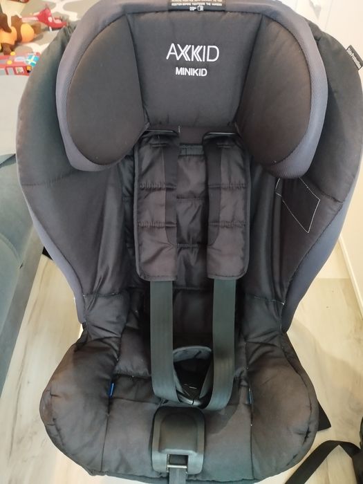 Fotelik samochodowy AXKID MINIKID 2.0 9-25 kg
