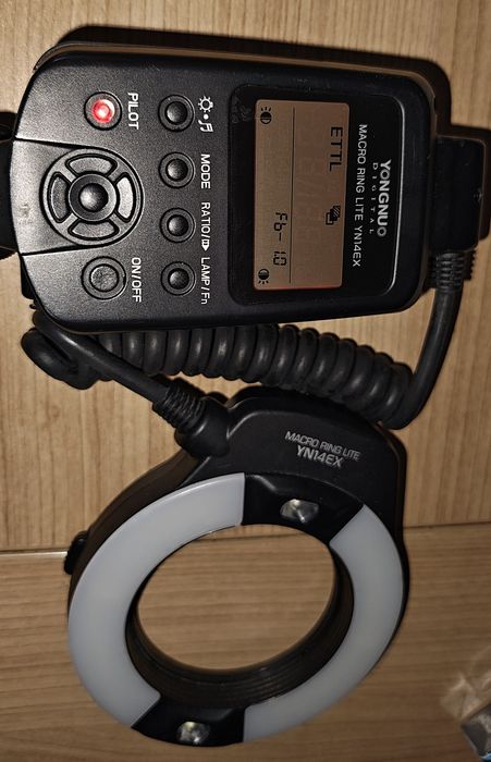 Lampa pierścieniowa Macro Yongnuo YN14EX do Canona Stan Bardzo Dobry