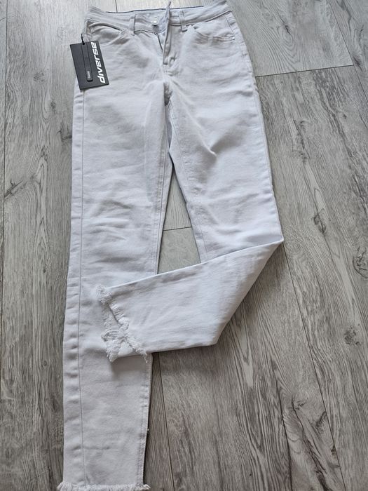 Spodnie diverse biale