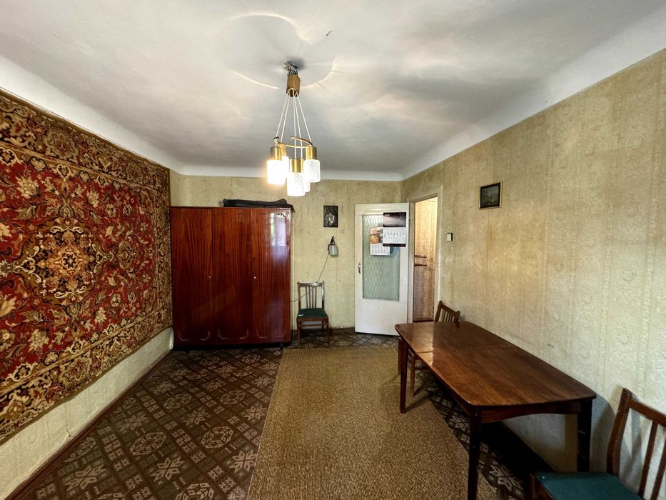 ПРОДАМ 1 кімн. квартиру  вул. Героїв Маріуполя .