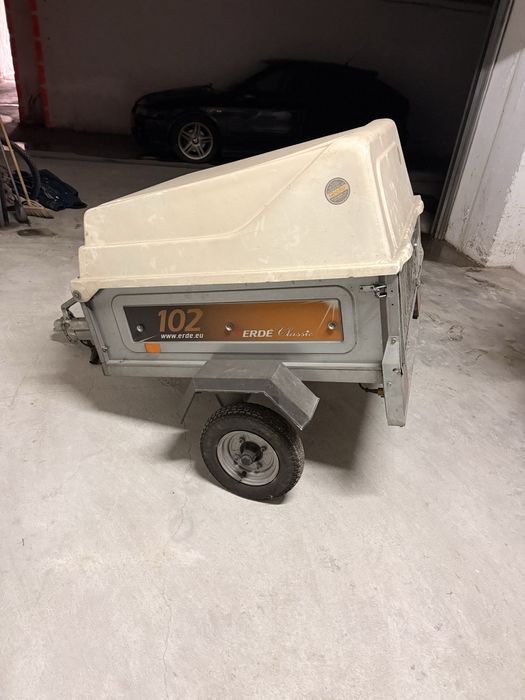 Reboque ERDE Classic 102 com Tampa – Bom  Estado
