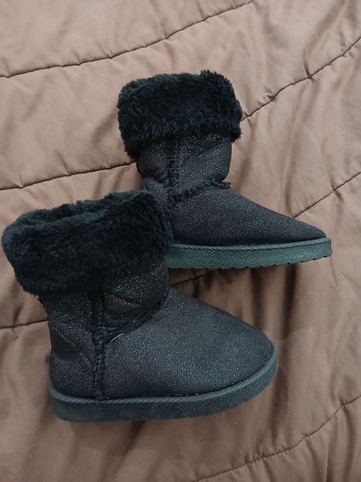 Botas de inverno pretas brilhantes menina da In Extenso tamanho 27