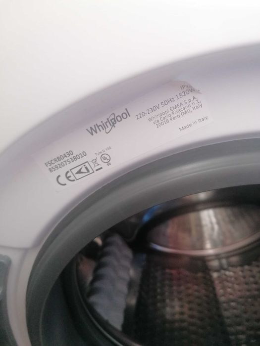 Venda de peças da máquina de lavar a roupa com apenas 3 anos - 100€