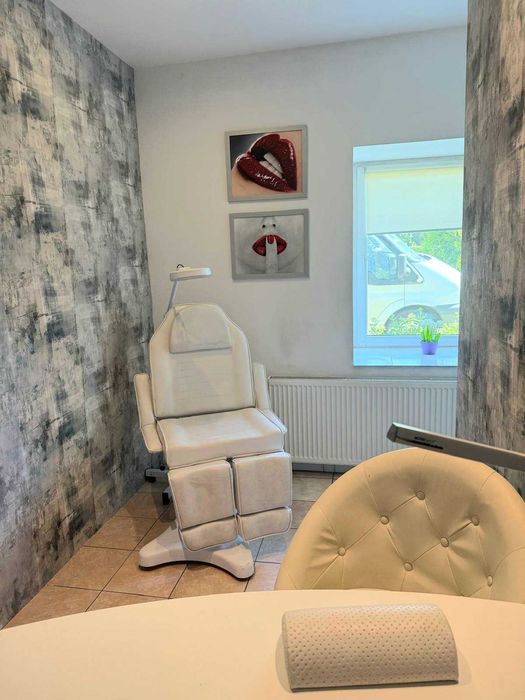 Lokal do wynajęcia W Rędzinach naprzeciwko Urzędu Gminy - super lokalizacja
