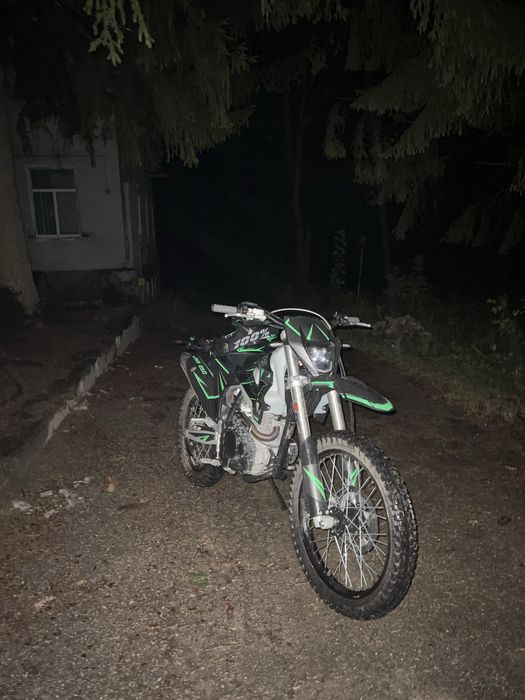 Продам мотоцикл kovi jnr ШОЛОМ В ПОДАРУНОК