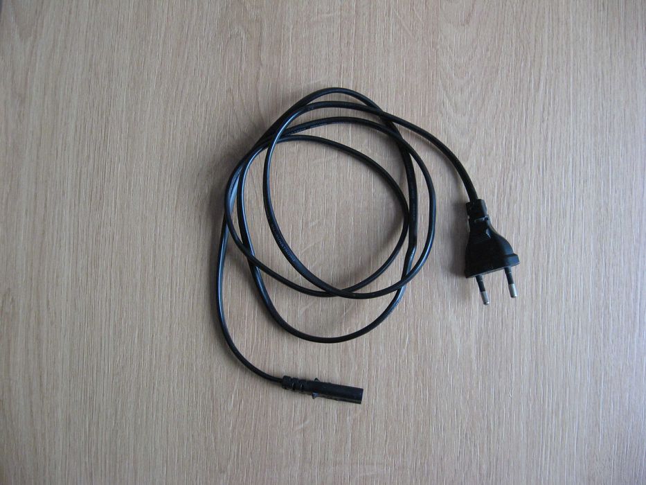 Kabel zasilający Przewód sieciowy 230V do radia 1,5mb