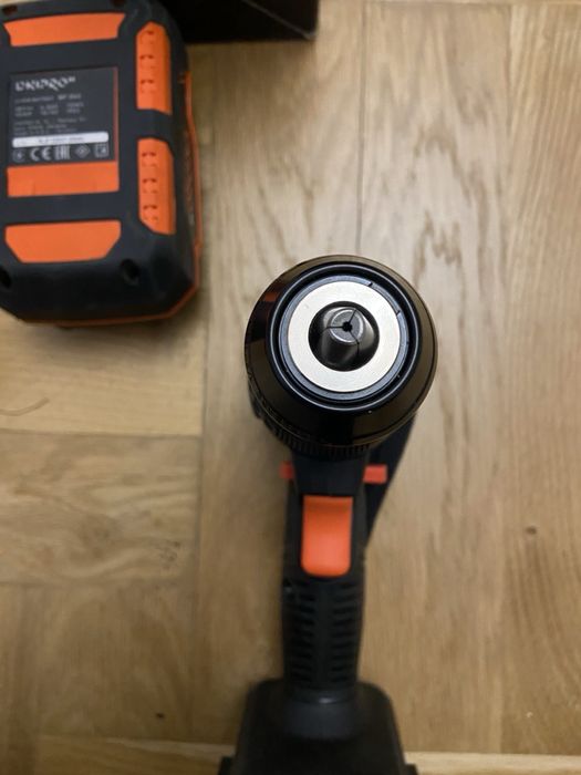 Шуруповерт Dnipro m CD-201HBS Compact