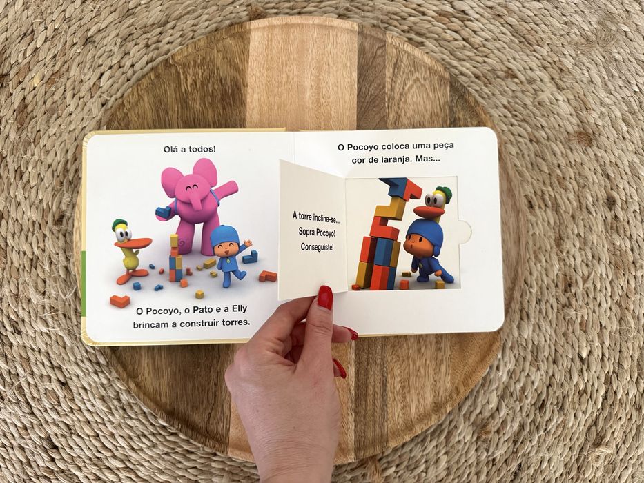 Pocoyo - Brinca e Constrói Torres