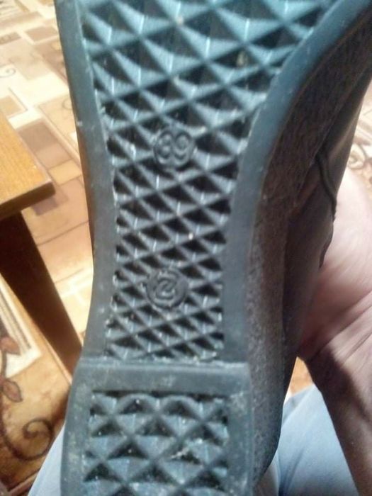 Кожаные сапоги на цегейке 39р