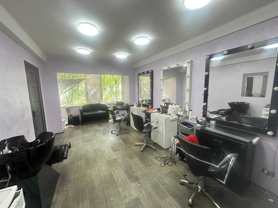 От владельца. Без % Продам действующий салон красоты пр. Отрадный 30