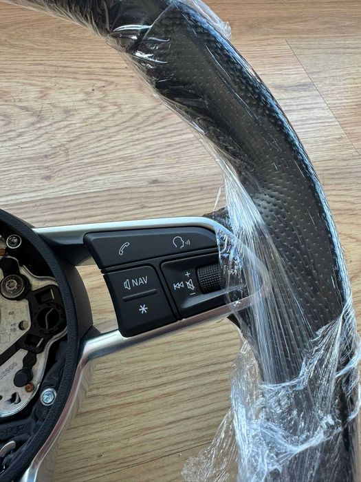 Volante Audi TT 8S/MK3