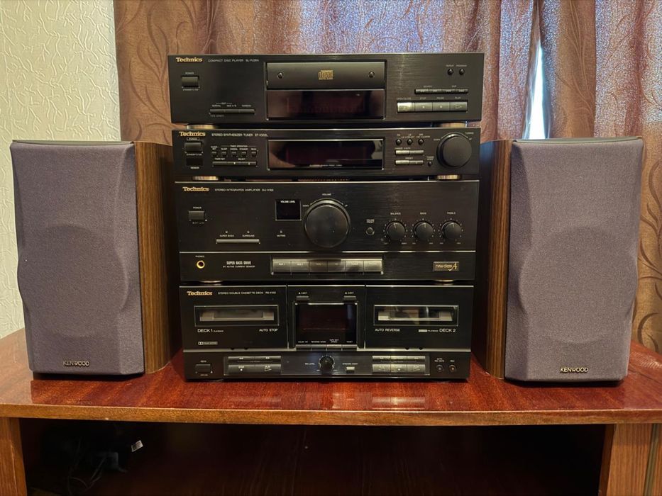 Стойка Technics.