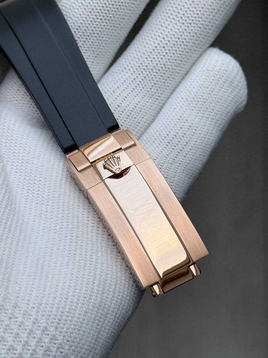 Швейцарські годинники Rolex Cosmograph Daytona 40mm Everose Gold