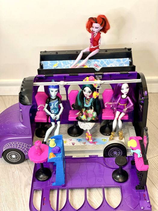 Набір Monster High Deluxe Bus від Mattel
