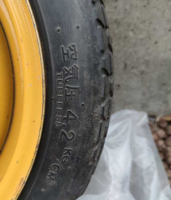 оригінальна докатка(запаска) Bridgestone Nissan