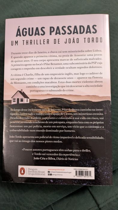 Livro "Águas Passadas" de João Tordo