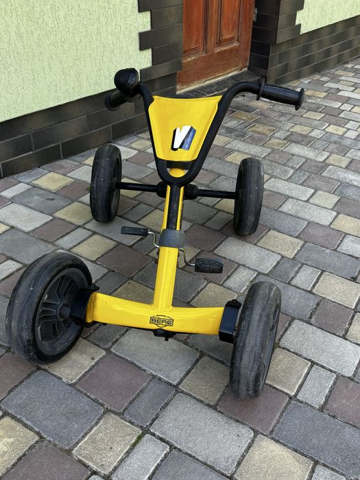 Веломобіль BUZZI