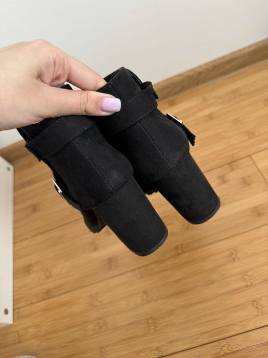 Ботильйони bershka