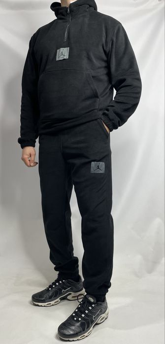 Мужской спортивный костюм на осень зиму из ткани полар флис