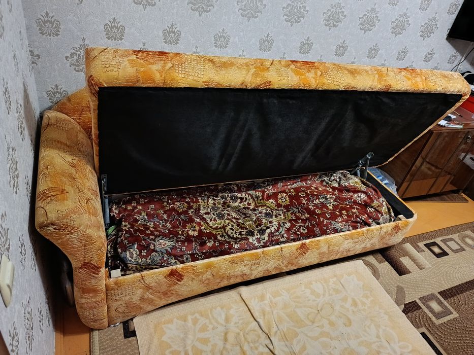 Продам диван в чудовому  стані