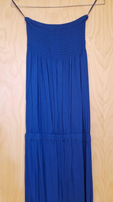 Macacão azul, marca Bershka, tamanho S, novo
