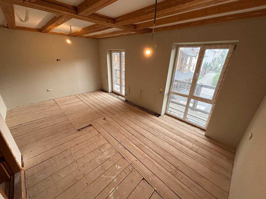 Продаж приміщення 600м². Яремче. Центр. Комунікації. Опалення. Бізнес