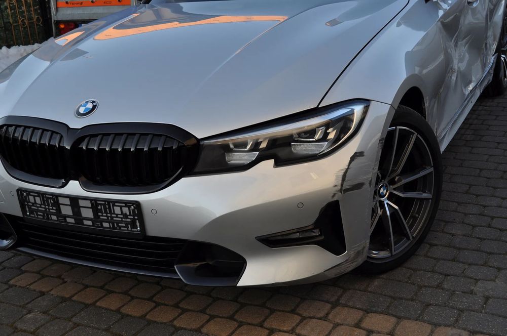 BMW Seria 3 318i Sport Line Pakiet Shadow Pełny serwis ASO BMW Zadbany