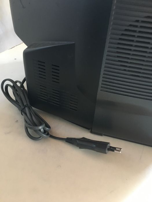 TOSHIBA Color Television Model 1400 RT64740208220161123