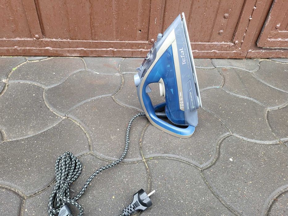 Żelazko TEFAL Ultragliss Plus FV6830