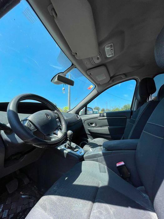 Renault Grand Scénic  2010 para peças