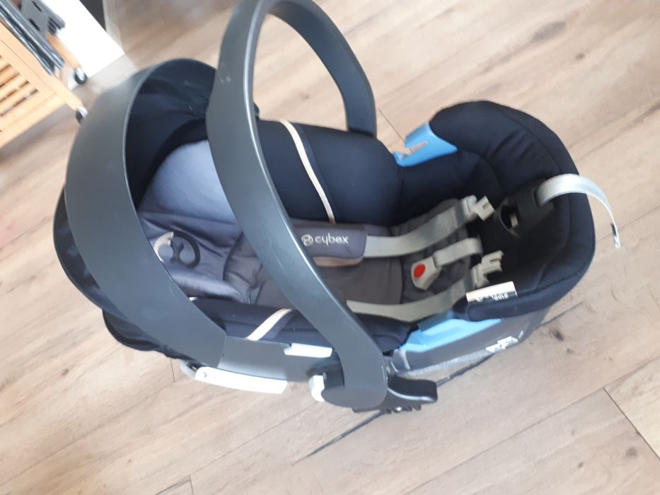 Fotelik dziecięcy do auta