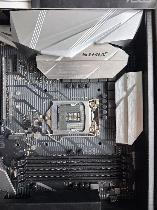 Płytka komputerowa nowa