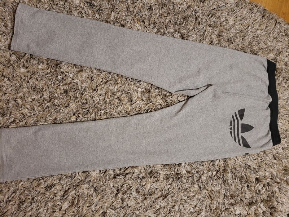 Damskie spodnie dresowe