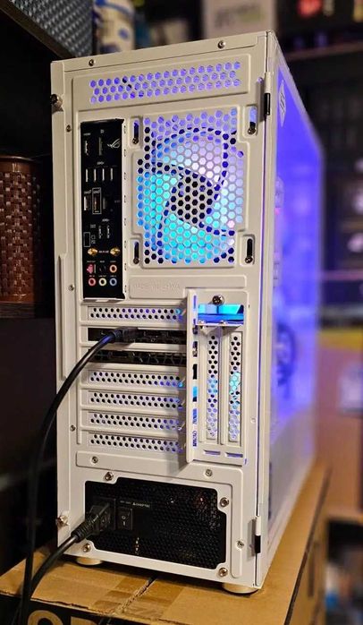 Комп'ютер AMD RYZEN 7 5700X, RTX 3080 10GB, 32GB DDR4, SSD M.2 1TB