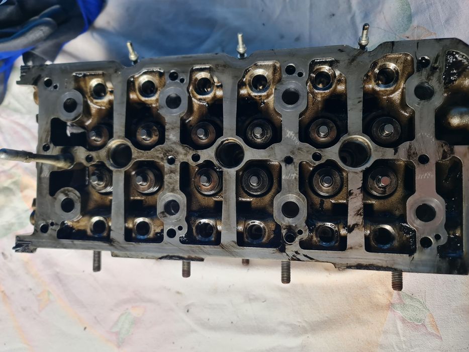 Glowica cylindrów 3.0 tdi V6 059354FQ