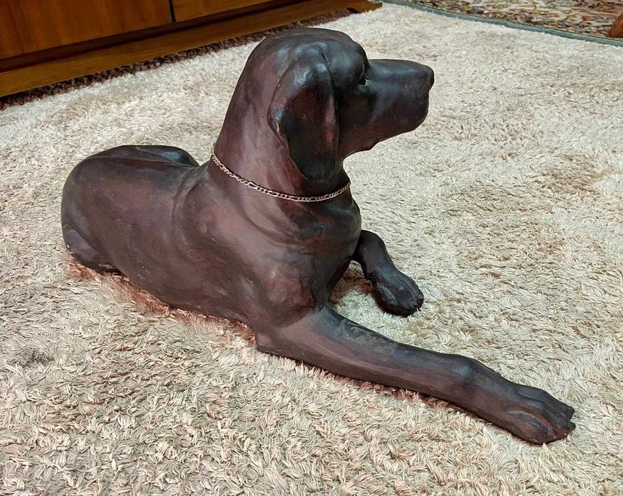 Cães de loiça, antigos, em cerâmica, porcelana e outros