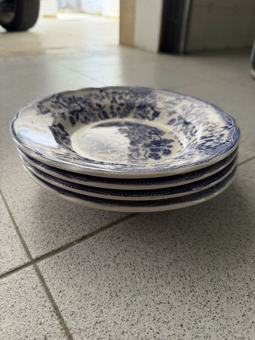 4 Pratos de Sopa Ironstone Tableware – padrão clássico azul466038941025587203
