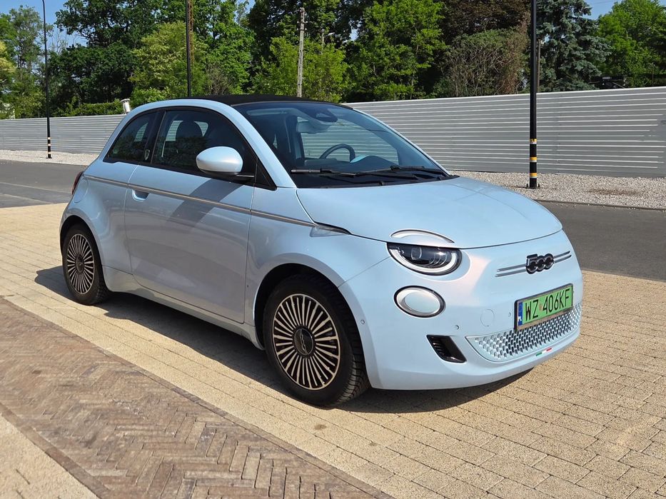 Fiat 500e JAK NOWY!!! Fiat 500E Cabrio 118KM Duża bateria 42kWh przebieg 11.000