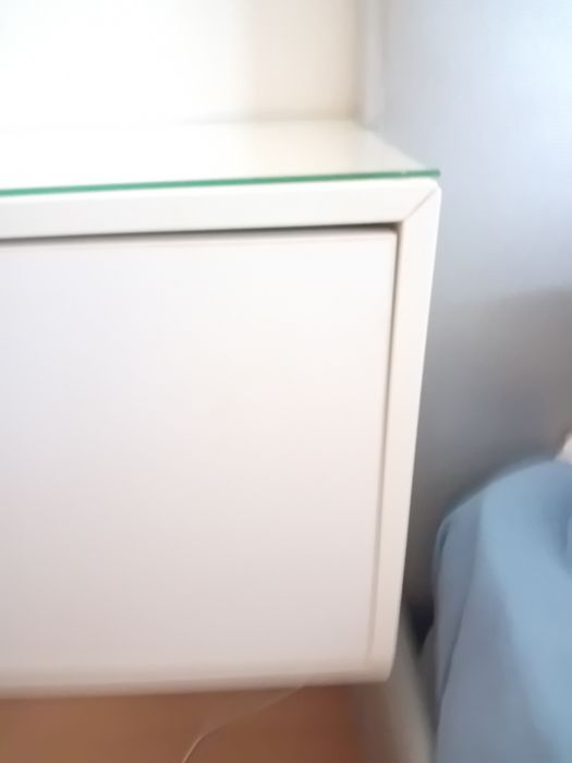 Móvel de Parede Cubo Branco e vidro  ( IKEA EKET)