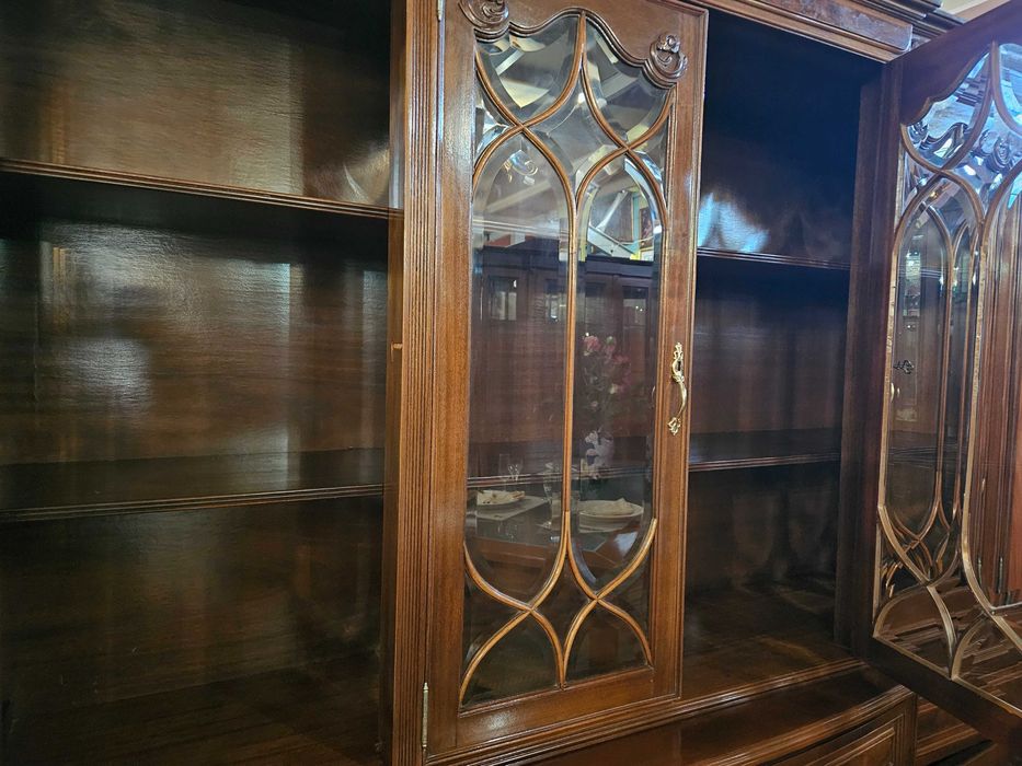 Móvel de sala em madeira - Bom estado geral