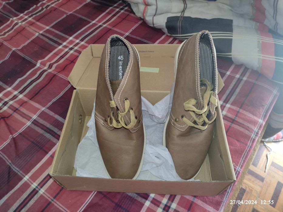 Botas de Couro novas