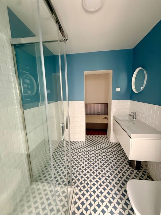 Arrendo T1 na ajuda mobiliado , equipado e totalmente remodelado