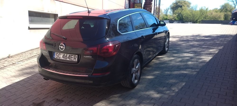 Opel Astra benzyna