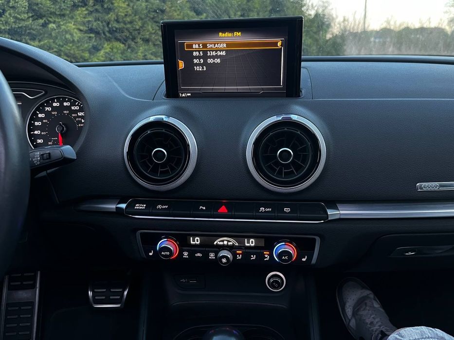 Audi A3  2020 року