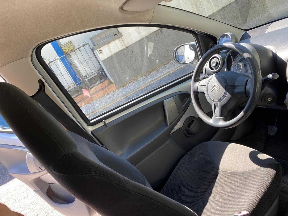 Carro Citroen C1 2006