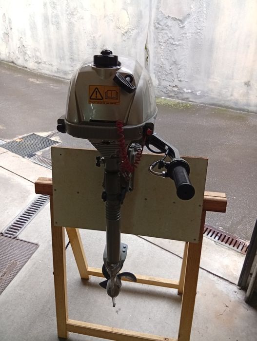 Motor barco Honda 2.3 Hp 4T