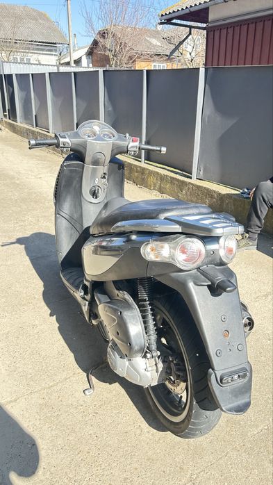 Продається скутер Piaggio carnaby 200 2009