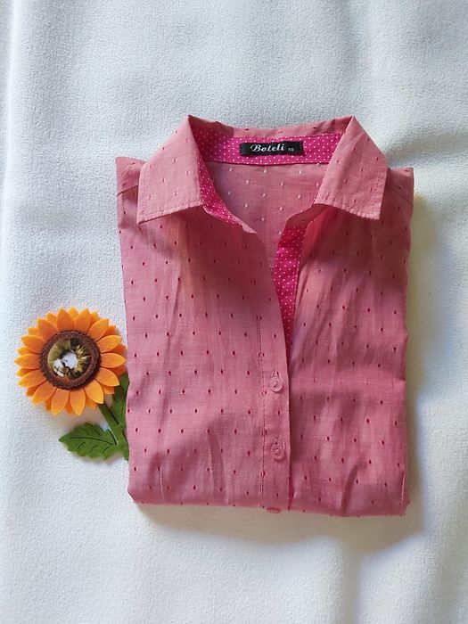 Camisa rosa fúscia com apontamentos